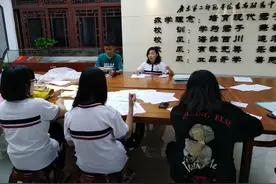 备战辩论赛图片