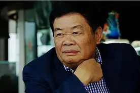 “玻璃大王”曹德旺，决定命运的三根挂签图片