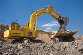 全球最大的挖掘机企业：超越徐工卡特彼勒，成功拿下全球第一图片