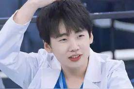 郭麒麟（大林子）让无数粉丝竞折腰图片