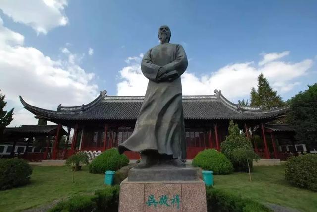 《儒林外史》作者吴敬梓出身名门，死后连棺材都买不起