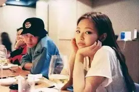 网传权志龙jennie恋爱细节：男方带女方聚餐，父母认同了？图片