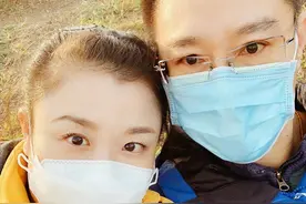 家有医生，是什么感觉？她说：他是我的“超人”先生图片