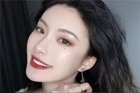 为什么刚涂完粉底液脸很白，但一到中午就变暗沉？图片