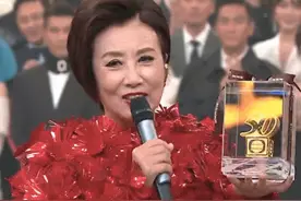 TVB办迈向55周年台庆，数百位明星同台太壮观，汪明荃获金禧大奖图片