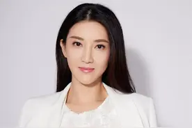 她是广东电视台当家花旦，曾与任永全被称为“金童玉女”图片