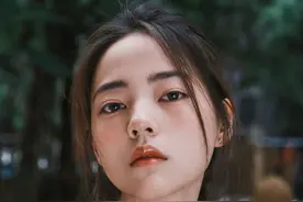 薇薇安 性感露肩写真图片图片