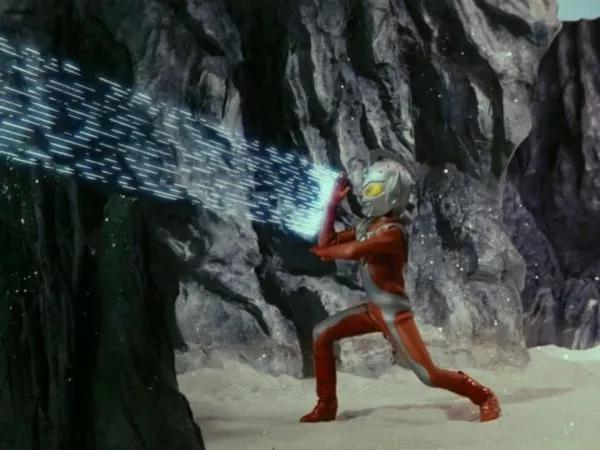 泰罗奥特曼技能大全（外挂道具武器）