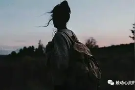 网易评论：“人们说，林深时见鹿，海蓝时见鲸，梦醒时见你。”图片