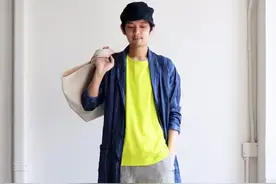 想去潮流店铺当店员，是不是有什么着装要求？图片