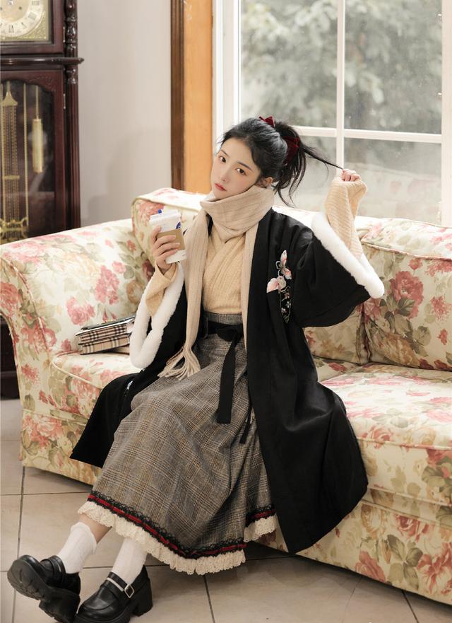 秋冬"简洁风"汉服穿搭,温和文雅又气质,照着穿好感度满分