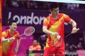 羽毛球双打千万不能死记规则，打起来会跑位补位才是重点图片