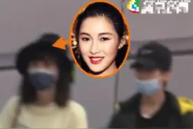 张亮寇静疑复婚？带儿女坐同一航班回家，13岁天天身高赶上妈妈图片