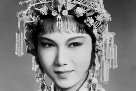 新凤霞：从评剧皇后到偏瘫到作家，丈夫守候齐白石疼爱图片