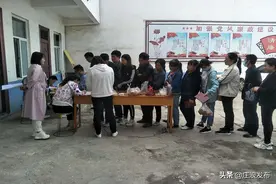 甘肃庄浪：第三方检测机构对全县小作坊食品进行收样送检图片