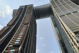 潜入重庆来福士空中连廊，千万豪宅落地打八折，炒房客血亏图片