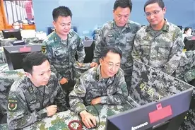 我们在战位报告 英雄篇章丨韦昌进 : 坚守阵地岂止在战场图片