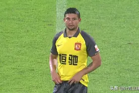 中超97分钟苦战：世界波被吹，广州队染红！卡纳瓦罗暴怒图片