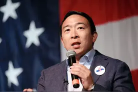 为亚裔的身份羞耻，反华先锋，曾竞选美国总统，他是香蕉人杨安泽图片