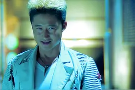 吴京和甄子丹的关系有多差？只因当年和他演对手，被打得浑身是伤图片
