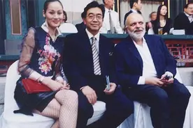 陈逸飞：揣着38美元闯美国，54岁迎娶24岁小娇妻却过劳而死图片