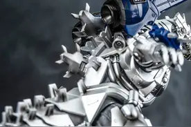 最帅機械哥斯拉！万代SHM大怪獸系列 三式機龍&哥斯拉2002 评测视频封面