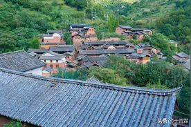 滇西高山里最古老乡村，生活千年民风朴实，如陶渊明笔下世外桃源图片