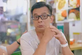 心痛！59岁黄日华上TVB节目提及亡妻又哭了，难忘爱妻临终时模样图片