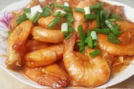番茄焗明虾，酸甜鲜美，虾肉爽口，料汁浇饭，美味到舔盘图片