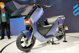 大阳发布新款电摩，电池容量达5.4kwh，最大续航200公里图片