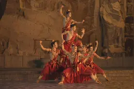 河南卫视七夕晚会多处被控抄袭！疑剽窃北舞舞蹈，盗图遭原作怒斥图片