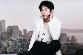 张哲瀚离封杀一步之遥！中演协下达红头文件，近万家单位联合抵制图片