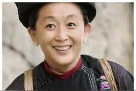 56岁不结婚不生子，和哥哥都是不婚主义，兄妹俩承诺相伴终老图片