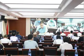 王振勇：主动担当 全面提升信访工作水平图片