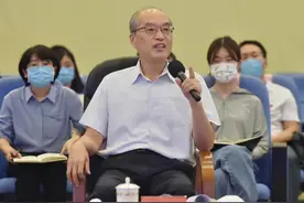 以“今日之我”胜“昨日之我”图片