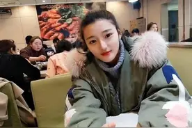 “最嫩奶奶”火了，48岁被误认是少女，奶奶：我孙子都要上学了图片