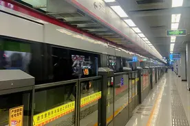 街电独家入驻天津地铁1号线，百余台设备提供全天候便民服务图片