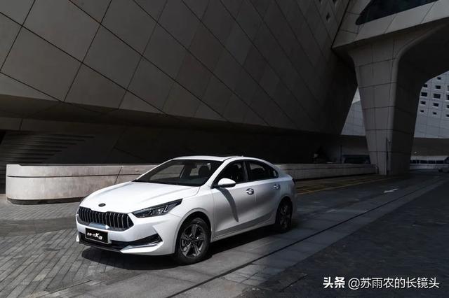 看东风悦达起亚K3演绎何为合资家轿“入门即高配”