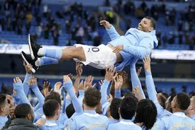 有情有义！阿圭罗送曼城60位工作人员万元名表，还将爱车抽奖送出图片