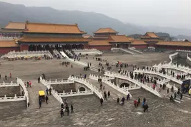 安徽投资20亿建成的影视城，虽然自称小横店，却吸引不到游客图片