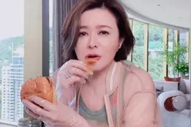 59岁关之琳“狂吃”油炸食品，豪宅意外曝光，满墙鞋子奢侈品包包图片