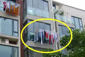 上海发现一户人家晾衣，做法真是高明，拍给大家看看，太实用了图片