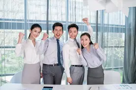 水蛇效应：毁掉一个团队的最有效方法，就是放进一条水蛇图片