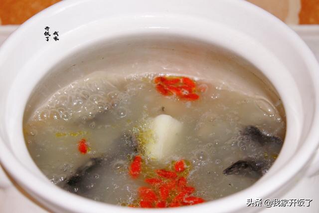 瀹冩槸鈥滈粦蹇冨疂璐濃€濓紝鍋ヨ劸鑳冿紝琛ヨ鎶楄“鑰侊紝濂充汉甯稿枬鐨偆绾㈡鼎鍙堝勾杞? onerror=