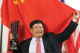 曹德旺说年轻人不能老送外卖，结果60天33万人成骑手，因收入高？图片