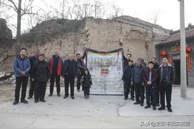 大山里刘氏家族大年初一全体祭祖，只准新娶的媳妇参加，啥情况图片