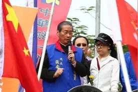 张安乐透露“吸收台湾中南部青年由绿转红”，绿营跳脚图片