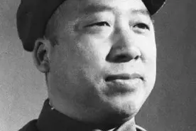 这三人领导了平江起义，都是杰出的将领，为何只有一人是元帅军衔图片