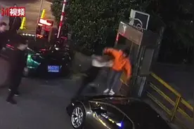 战斗民族发酒疯！俄军老兵酒后引爆手雷，当警察面把自己炸成重伤图片