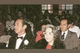 赌王葬礼上，大佬纷纷到来，为何不见刘銮雄夫妇？其恩怨不简单图片